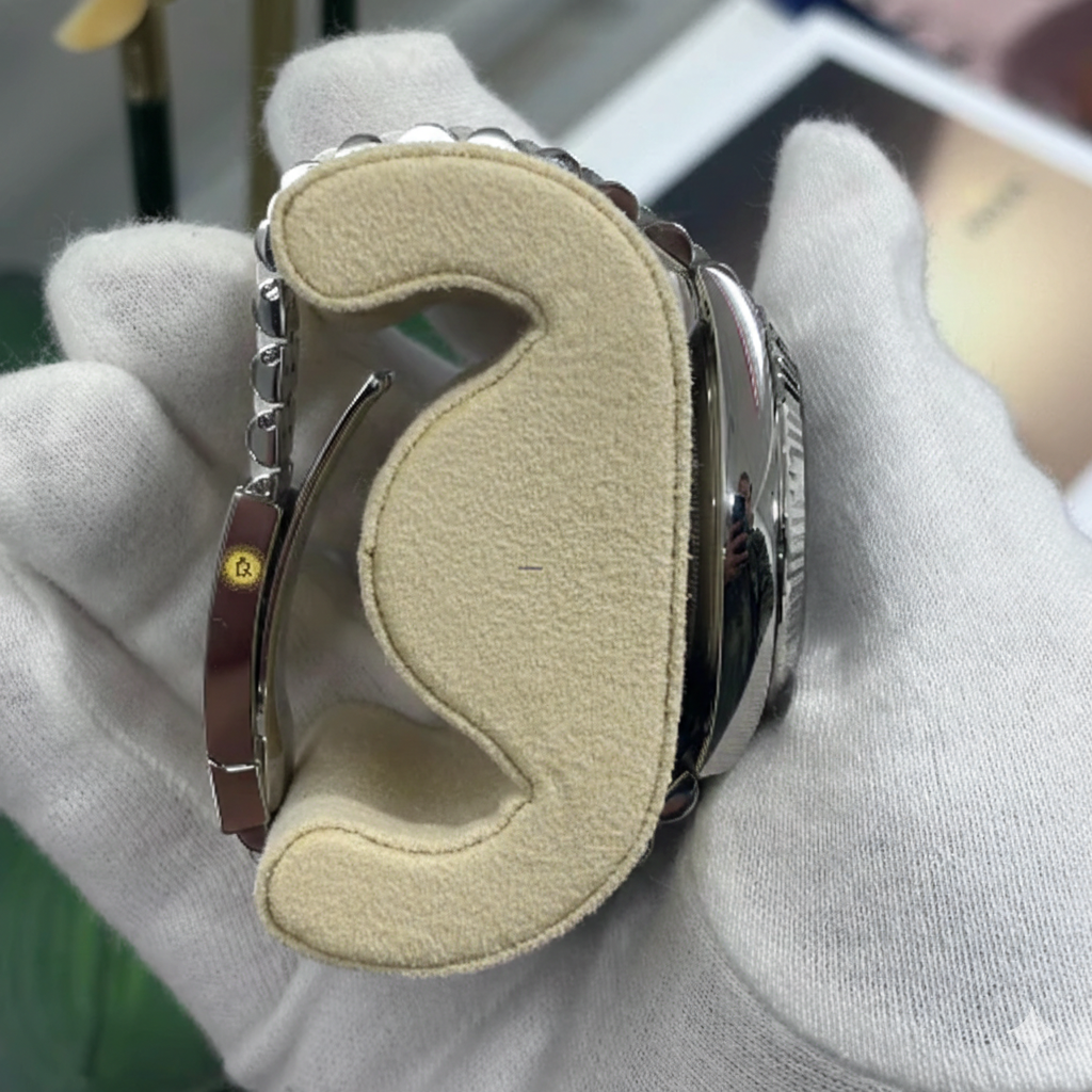 Rolex Datejust 41 – Slate Grey Dial, Fluted Bezel on Jubilee